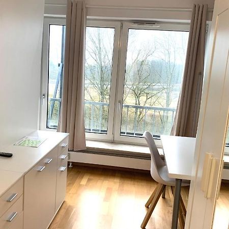 Beautiful Premium Apartment, Near University , Wifi , Free Parking Регенсбург Экстерьер фото